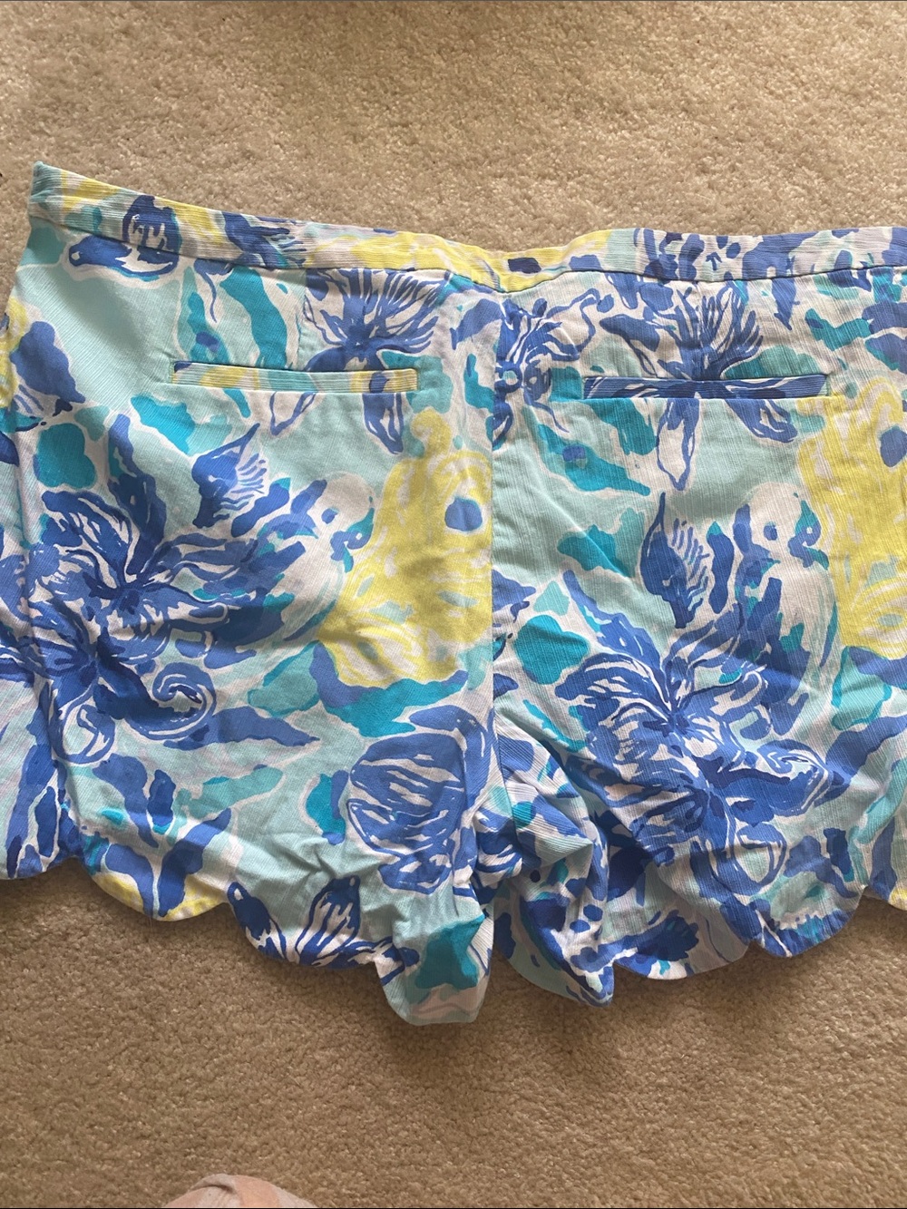 Lilly Pulitzer size 16 buttercup shorts - Picture 4 of 7